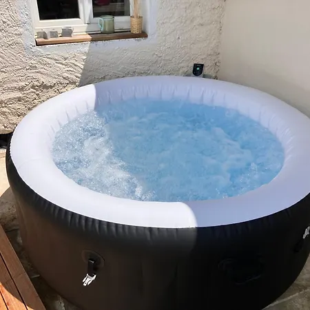 Sous Le Tilleul Le Avec Jacuzzi بيليغارد-سور-فالسيرين