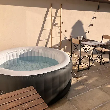 Sous Le Tilleul Le Avec Jacuzzi